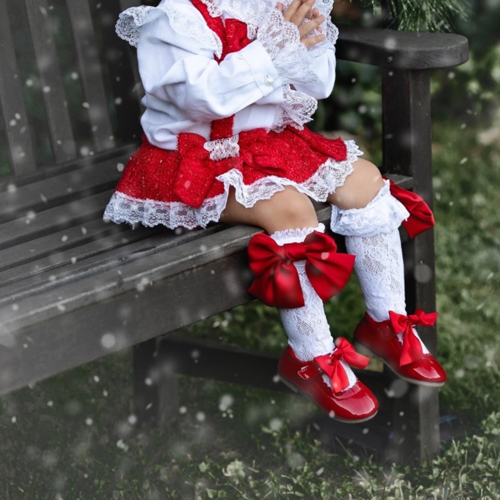 Lace bow socks